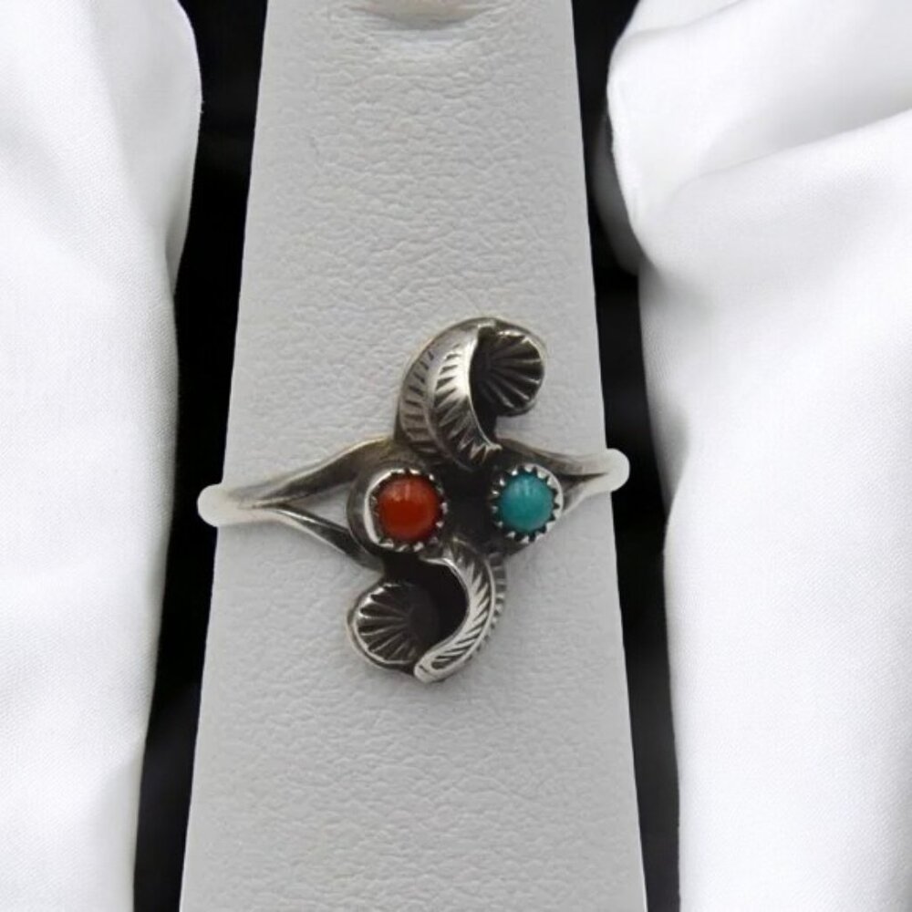Sterling Silver Ring Turquoise Coral Zuni Look Southwestern Leaf Design